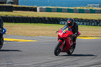 anglesey-no-limits-trackday;anglesey-photographs;anglesey-trackday-photographs;enduro-digital-images;event-digital-images;eventdigitalimages;no-limits-trackdays;peter-wileman-photography;racing-digital-images;trac-mon;trackday-digital-images;trackday-photos;ty-croes